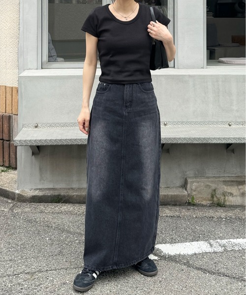 LE MORE(リモア)の「シンプルクルーネックTシャツ(Tシャツ/カットソー・レディース・アイボリー/ブラック/グレー/ブラウン・FREE)」の8枚目の写真