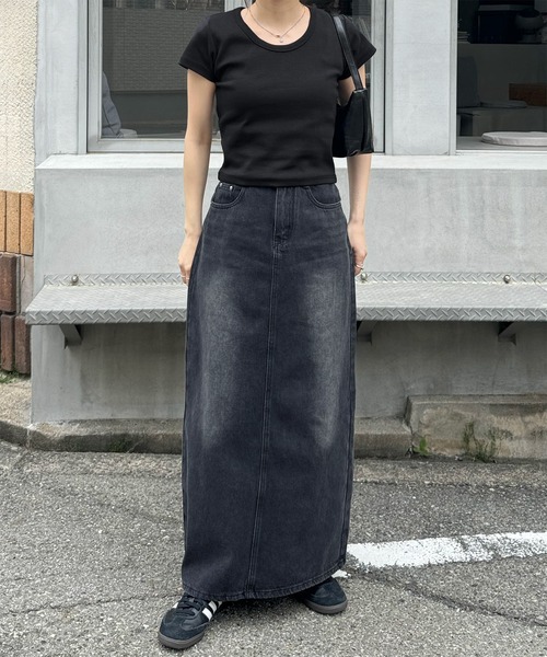 LE MORE(リモア)の「シンプルクルーネックTシャツ(Tシャツ/カットソー・レディース・アイボリー/ブラック/グレー/ブラウン・FREE)」の9枚目の写真