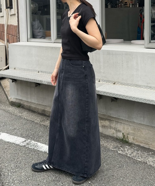 LE MORE(リモア)の「シンプルクルーネックTシャツ(Tシャツ/カットソー・レディース・アイボリー/ブラック/グレー/ブラウン・FREE)」の10枚目の写真