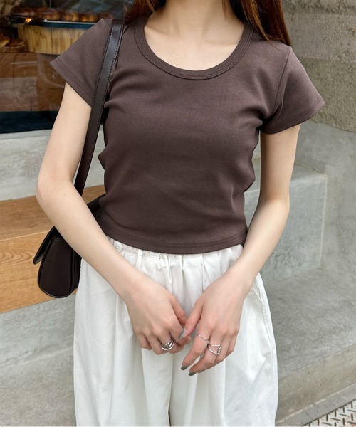 LE MORE(リモア)の「シンプルクルーネックTシャツ(Tシャツ/カットソー・レディース・アイボリー/ブラック/グレー/ブラウン・FREE)」の13枚目の写真