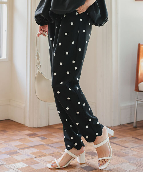 KOBE LETTUCE(コウベレタス)の「スカラップヘムカットジョーゼットパンツ(その他パンツ・レディース・ブラック/ブラック系その他・L/M)」の1枚目の写真