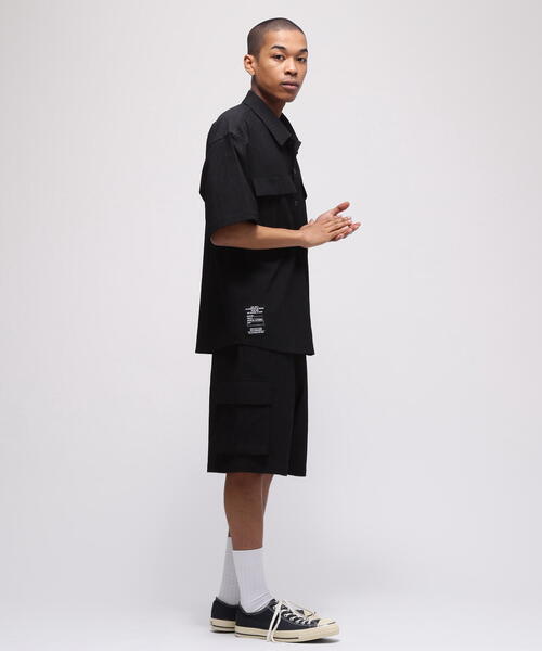 AVIREX(アヴィレックス)の「《直営店限定》3D DOT SHIRT / 半袖シャツ / AVIREX / アヴィレックス(シャツ/ブラウス・メンズ・ブラック・L/M/XL)」の2枚目の写真