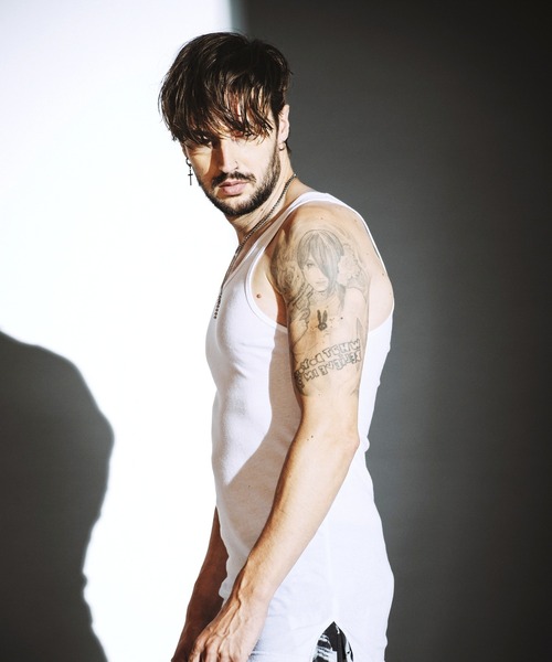 NO ID.（ノーアイディ）の「【NO ID.】Side Slit Long Tank Top / サイド スリット ロング タンク トップ（タンクトップ・メンズ・ブラック/グレー/ホワイト・2/1）」の6枚目の写真