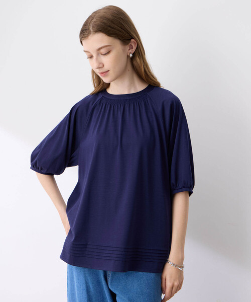 LE SOUK HOLIDAY(ルスークホリデー)の「裾ピンタックプルオーバー【接触冷感】(シャツ/ブラウス・レディース・オフホワイト/ネイビー/ライトグリーン・M/L)」の3枚目の写真
