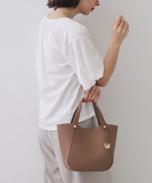 OPAQUE.CLIP(オペークドットクリップ)の「【軽量/2WAY】コインカシメシュリンクミドルトートバッグ(トートバッグ・レディース・ボルドー/ブラック/ブラウン系・00)」の2枚目の写真