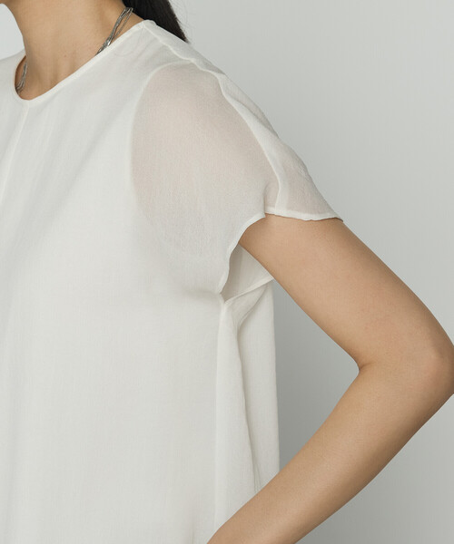 COMME CA（コムサ）の「リライムジョーゼット ブラウス（シャツ/ブラウス・レディース・ブラック/オフホワイト/グレイッシュベージュ・9号/11号）」の7枚目の写真