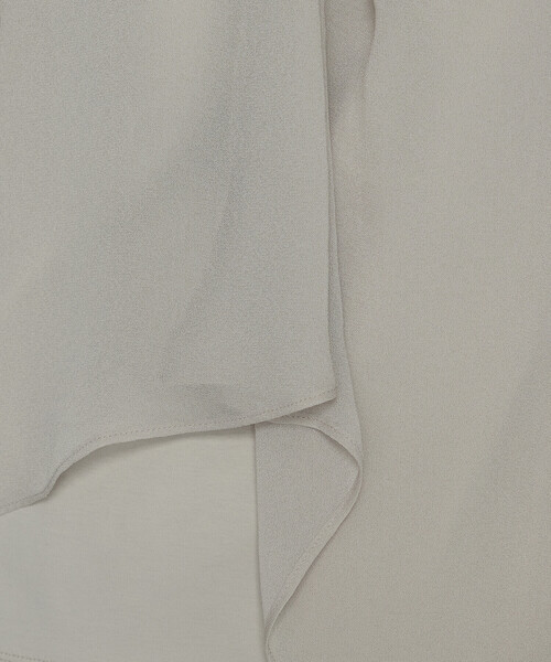 COMME CA（コムサ）の「リライムジョーゼット ブラウス（シャツ/ブラウス・レディース・ブラック/オフホワイト/グレイッシュベージュ・9号/11号）」の5枚目の写真