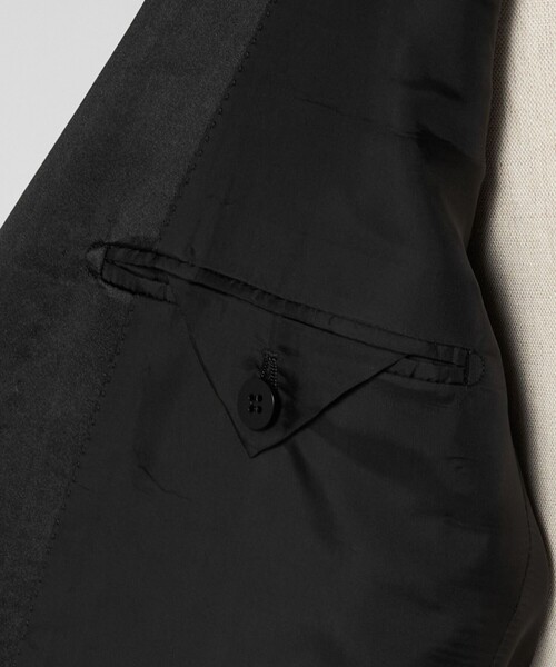 UNITED ARROWS（ユナイテッドアローズ）の「ブラック ピークドラペル １ボタン タキシードジャケット（スーツジャケット・メンズ・ブラック・48/44/50/46）」の9枚目の写真