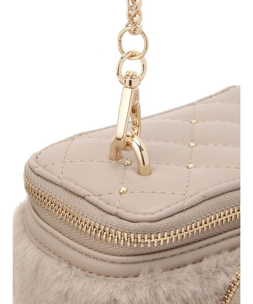 RESEXXY（リゼクシー）の「フロントポケットエコファーバニティバック（ショルダーバッグ・レディース・ベージュ/ブルー/ブラック・FREE）」の19枚目の写真