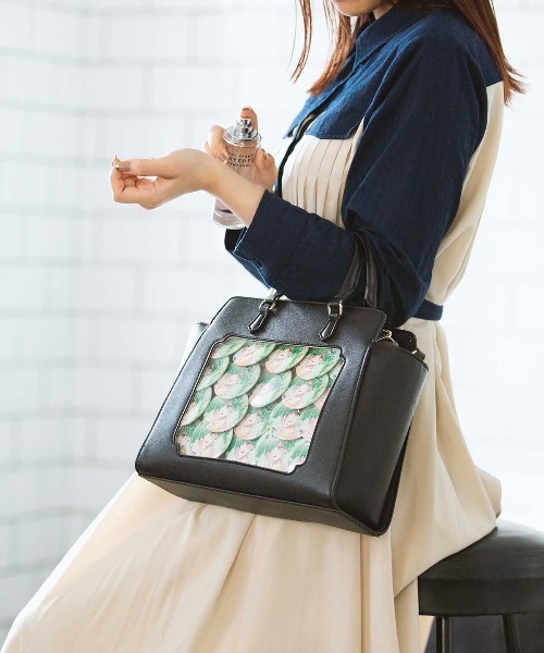 & chouette（アンドシュエット）の「《推し事バッグ》クリアポケット付きスクエアトートバッグ（ハンドバッグ・レディース・オフホワイト/ブラック・FREE）」の13枚目の写真