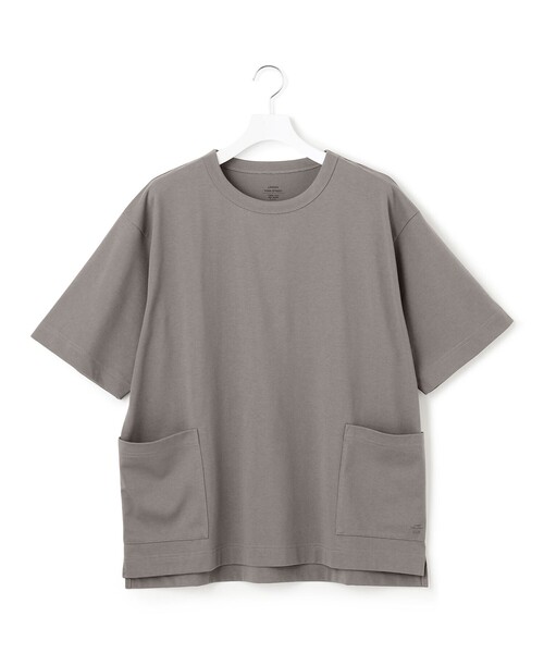 J.PRESS YORK STREET(ジェイプレスヨークストリート)の「【UNISEX】腰ポケット Tシャツ(Tシャツ/カットソー・メンズ・ライトグレー系/ダークブラウン系/ブラック系/ホワイト系・SMALL/MEDIUM/LARGE)」の3枚目の写真