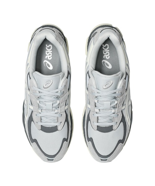 ASICS（アシックス）の「GEL-NYC 2055/ ゲルエヌワイシー 2055（スニーカー・メンズ・グレー×ホワイト・25.5/24.5/28.5/27.5/23/26/23.5/26.5/25/27/29/28/24）」の5枚目の写真