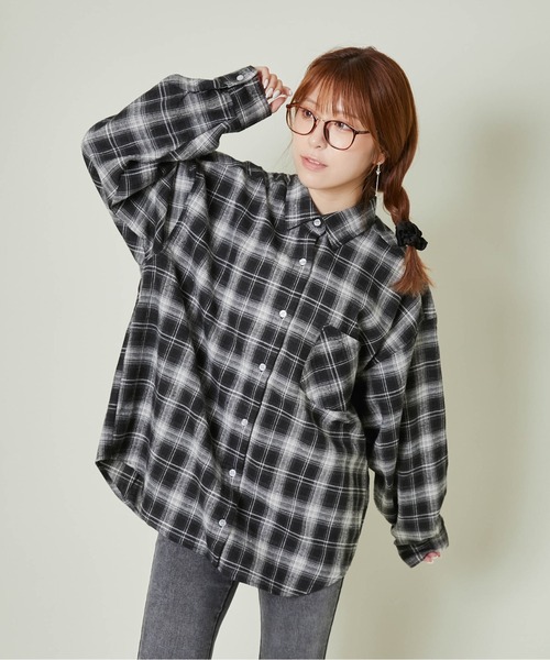 GORGE(ゴージ)の「《ゆるっと羽織れる》レディース チェックシャツ ビッグシルエット 長袖シャツ 秋冬 カジュアル(シャツ/ブラウス・レディース・ブラック/ブルー/ブラウン/オレンジ・F)」の21枚目の写真