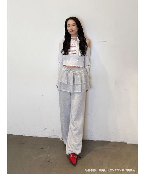 jouetie(ジュエティ)の「【TVアニメ『ダンダダン』・jouetie】フィットオフショルトップス(Tシャツ/カットソー・レディース・その他1/オフホワイト/ブラック・MEDIUM)」の14枚目の写真