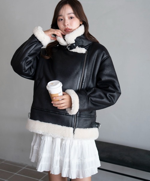 WEGO（ウィゴー）の「WEGO/フェイクムートンボアジャケット（ムートンコート・レディース・ブラック/ブラウン・FREE）」の3枚目の写真