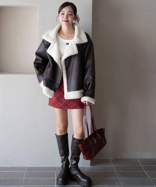 WEGO（ウィゴー）の「WEGO/フェイクムートンボアジャケット（ムートンコート・レディース・ブラック/ブラウン・FREE）」の17枚目の写真