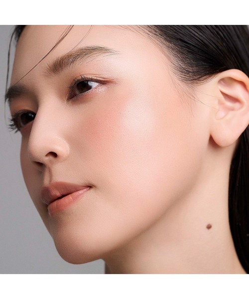 THREE（スリー）の「THREE シマリング グロー デュオ R（ハイライト/シェーディング・レディース・02/01・FREE）」の4枚目の写真