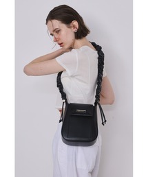 un/neu（アンノイ）の「ギャザーハンドルフラップショルダーバッグ / 2WAYショルダーバッグ（ショルダーバッグ）」