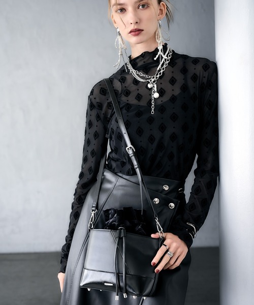 HARE（ハレ）の「2WAYバケットBAG(HARE)（ショルダーバッグ・レディース・ブラック/ブルー・FREE）」の12枚目の写真