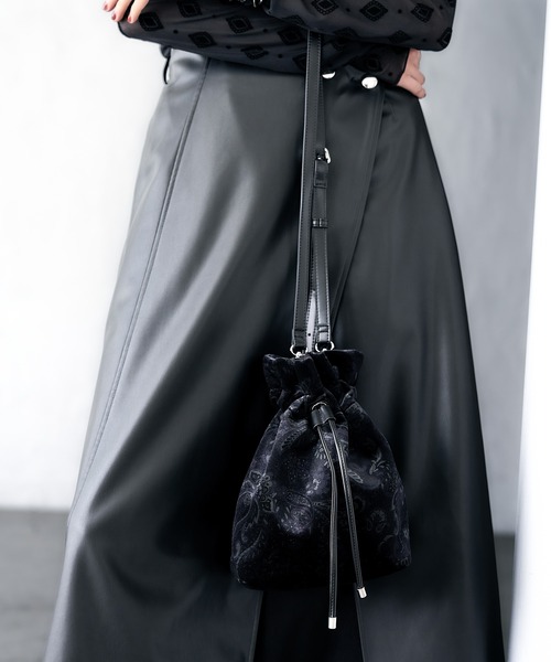 HARE（ハレ）の「2WAYバケットBAG(HARE)（ショルダーバッグ・レディース・ブラック/ブルー・FREE）」の16枚目の写真