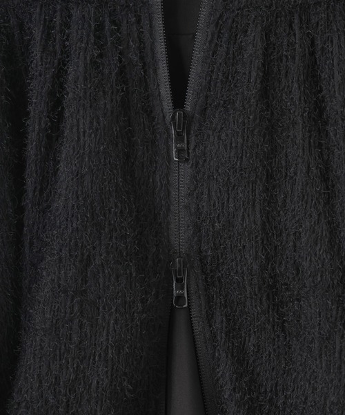 LOWRYS FARM(ローリーズファーム)の「フェザーZIPベスト 495535(ベスト・レディース・アイボリー/ブラック/グレー・FREE)」の8枚目の写真