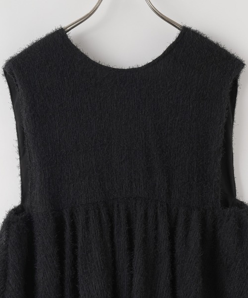 LOWRYS FARM(ローリーズファーム)の「フェザーZIPベスト 495535(ベスト・レディース・アイボリー/ブラック/グレー・FREE)」の9枚目の写真