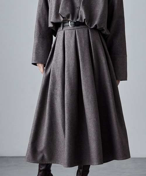etoll.（エトル）の「ヘザーツイルタックスカート（スカート・レディース・チャコール/ブラック/ベージュ・FREE）」の5枚目の写真