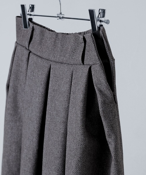 etoll.（エトル）の「ヘザーツイルタックスカート（スカート・レディース・チャコール/ブラック/ベージュ・FREE）」の12枚目の写真
