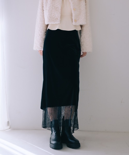 SELFIST(セルフィスト)の「ベロア裾レーススカート スリット ナロースカート ペンシルスカート クリスマス イルミネーション デート(スカート・レディース・ブラック/スモークピンク・38/36)」の1枚目の写真