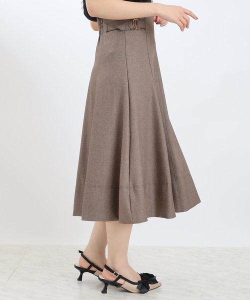 ASTORIA ODIER（アストリアオディール）の「サイドバックルフレアスカート（サイズ調整可能）（スカート・レディース・ブラウン/ブラック/グレー・SMALL/MEDIUM/LARGE）」の18枚目の写真