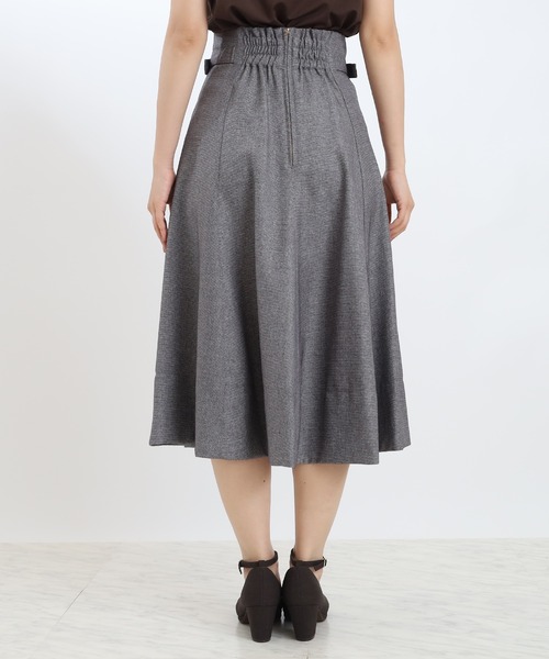 ASTORIA ODIER（アストリアオディール）の「サイドバックルフレアスカート（サイズ調整可能）（スカート・レディース・ブラウン/ブラック/グレー・SMALL/MEDIUM/LARGE）」の11枚目の写真