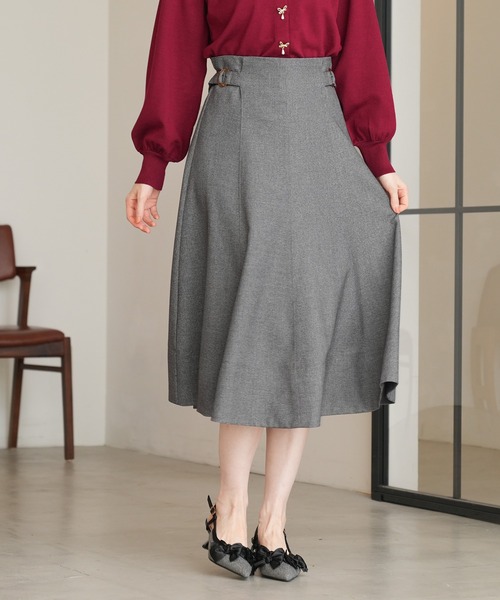 ASTORIA ODIER（アストリアオディール）の「サイドバックルフレアスカート（サイズ調整可能）（スカート・レディース・ブラウン/ブラック/グレー・SMALL/MEDIUM/LARGE）」の22枚目の写真