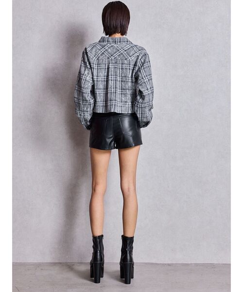 GYDA（ジェイダ）の「ドロストショートGRUNGEチェックシャツ（シャツ/ブラウス・レディース・オフホワイト/グレー・FREE）」の3枚目の写真