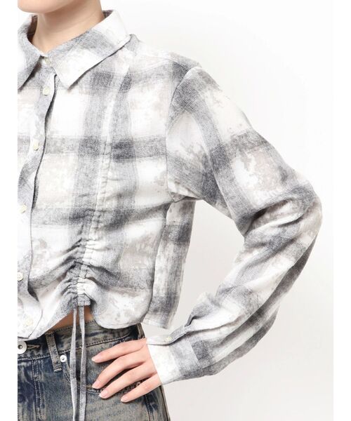GYDA（ジェイダ）の「ドロストショートGRUNGEチェックシャツ（シャツ/ブラウス・レディース・オフホワイト/グレー・FREE）」の17枚目の写真
