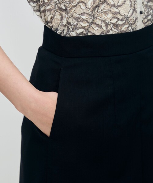 TOMORROWLAND collection(トゥモローランドコレクション)の「クリアーボイル アシンメトリープリーツスカート(スカート・レディース・ブラック/グレー・34/36)」の13枚目の写真