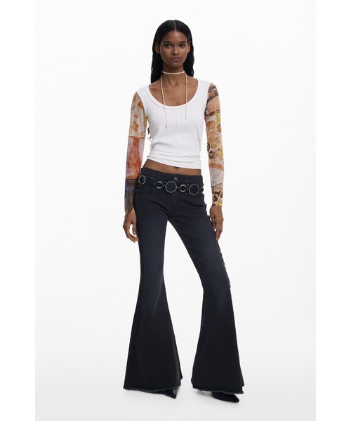 Desigual（デシグアル）の「フレアカット ストレッチデニム ロングパンツ ブラック Y2K ヒッピー（デニムパンツ・レディース・ブラック・36/38/40/34/42/44）」の4枚目の写真