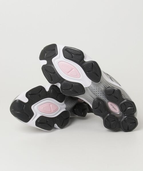 ASICS（アシックス）の「GEL-KINETIC FLUENT / ゲルキネティックフルーエント（スニーカー・メンズ・グレー×ピンク・28/29/26.5/26/27.5/27/24/24.5/23/23.5/28.5/25/25.5）」の10枚目の写真