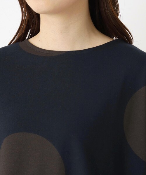 one'sterrace（ワンズテラス）の「ドットプリント 7分袖ゆったりプルオーバー（Tシャツ/カットソー・レディース・ライトグレー系8/ネイビー系5/グレー系その他7・02）」の7枚目の写真