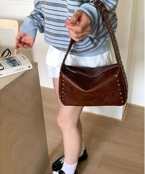 Burner(バーナー)の「【OKUOKU 0909】スタッズワイド ショルダーバッグ ruf-bag-4-28【RBTS】(ショルダーバッグ・メンズ・ブラウン/ダークブラウン/ブラック・FREE)」の10枚目の写真