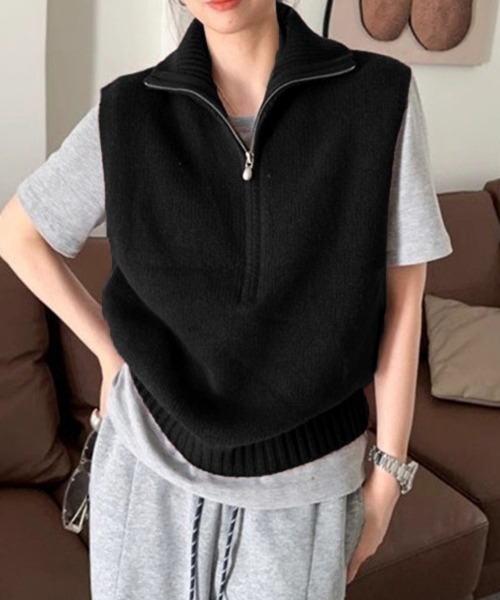 Miniministore(ミニミニストア)の「ハーフジップ ニットベストスタンドカラー(ベスト・レディース・ブラック/グレー/オレンジ/アイボリー/ワインレッド/ロイヤルブルー・FREE)」の1枚目の写真