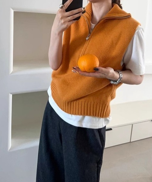 Miniministore(ミニミニストア)の「ハーフジップ ニットベストスタンドカラー(ベスト・レディース・ブラック/グレー/オレンジ/アイボリー/ワインレッド/ロイヤルブルー・FREE)」の19枚目の写真