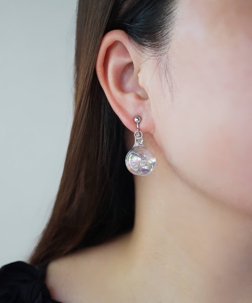 CERCA(チェルカ)の「jolie minette/お水入り オーロラ ガラス イヤリング/アレルギー対応(イヤリング・レディース・ゴールド系その他/シルバー系その他/ゴールド系1/シルバー系1・FREE)」の15枚目の写真