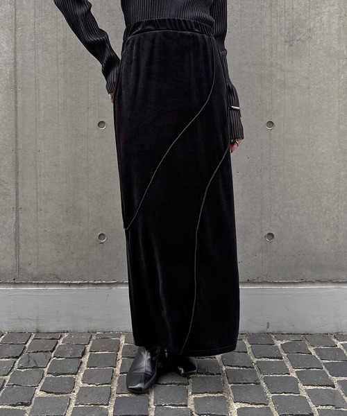 &g'aime（アンジェム）の「【&g'aime】ベロアメロータイトスカート　Velour Merrow Tight Skirt（スカート・レディース・ブラック/グレー/ブラウン・FREE）」の2枚目の写真