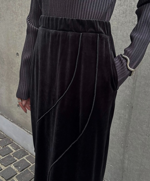 &g'aime（アンジェム）の「【&g'aime】ベロアメロータイトスカート　Velour Merrow Tight Skirt（スカート・レディース・ブラック/グレー/ブラウン・FREE）」の9枚目の写真