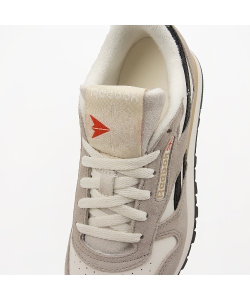 Reebok(リーボック)の「クラシックレザー / CLASSIC LEATHER(スニーカー・メンズ・グレー/ストーン・23.0cm/23.5cm/24.5cm/24.0cm/25.0cm/25.5cm/26.0cm/26.5cm/27.0cm/27.5cm/28.0cm/28.5cm/29.0cm)」の10枚目の写真