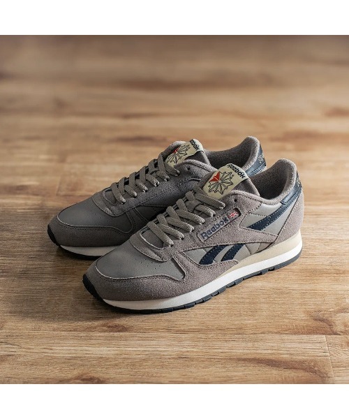 Reebok(リーボック)の「クラシックレザー / CLASSIC LEATHER(スニーカー・メンズ・グレー/ストーン・23.0cm/23.5cm/24.5cm/24.0cm/25.0cm/25.5cm/26.0cm/26.5cm/27.0cm/27.5cm/28.0cm/28.5cm/29.0cm)」の5枚目の写真