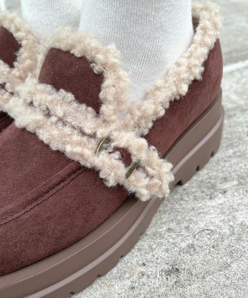 F i.n.t（フィント）の「ベルト使いフェイクムートンシューズ（モカシン/デッキシューズ・レディース・ブラウン/ベージュ・L/M/S）」の13枚目の写真