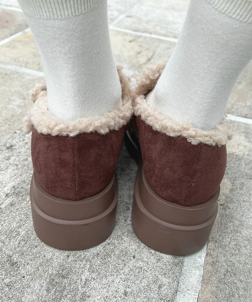 F i.n.t（フィント）の「ベルト使いフェイクムートンシューズ（モカシン/デッキシューズ・レディース・ブラウン/ベージュ・L/M/S）」の14枚目の写真