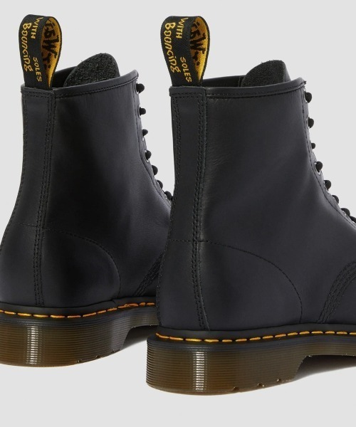 Dr. Martens(ドクターマーチン)の「Dr. MARTENS 1460 NAPPA 8 HOLE BOOT(ドクターマーチン 1460 NAPPA 8 ホール ブーツ)(ブーツ・メンズ・ブラック・28cm/27cm/26cm/25cm/24cm/23cm/29cm)」の4枚目の写真