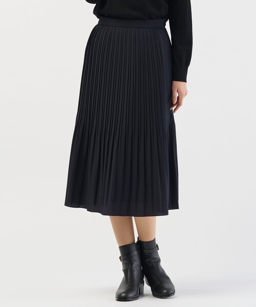 J.PRESS Ladies(J.プレス レディス)の「ノルディス2wayジョーゼット プリーツ スカート(スカート・レディース・ネイビー系/ブラック系・S)」の2枚目の写真